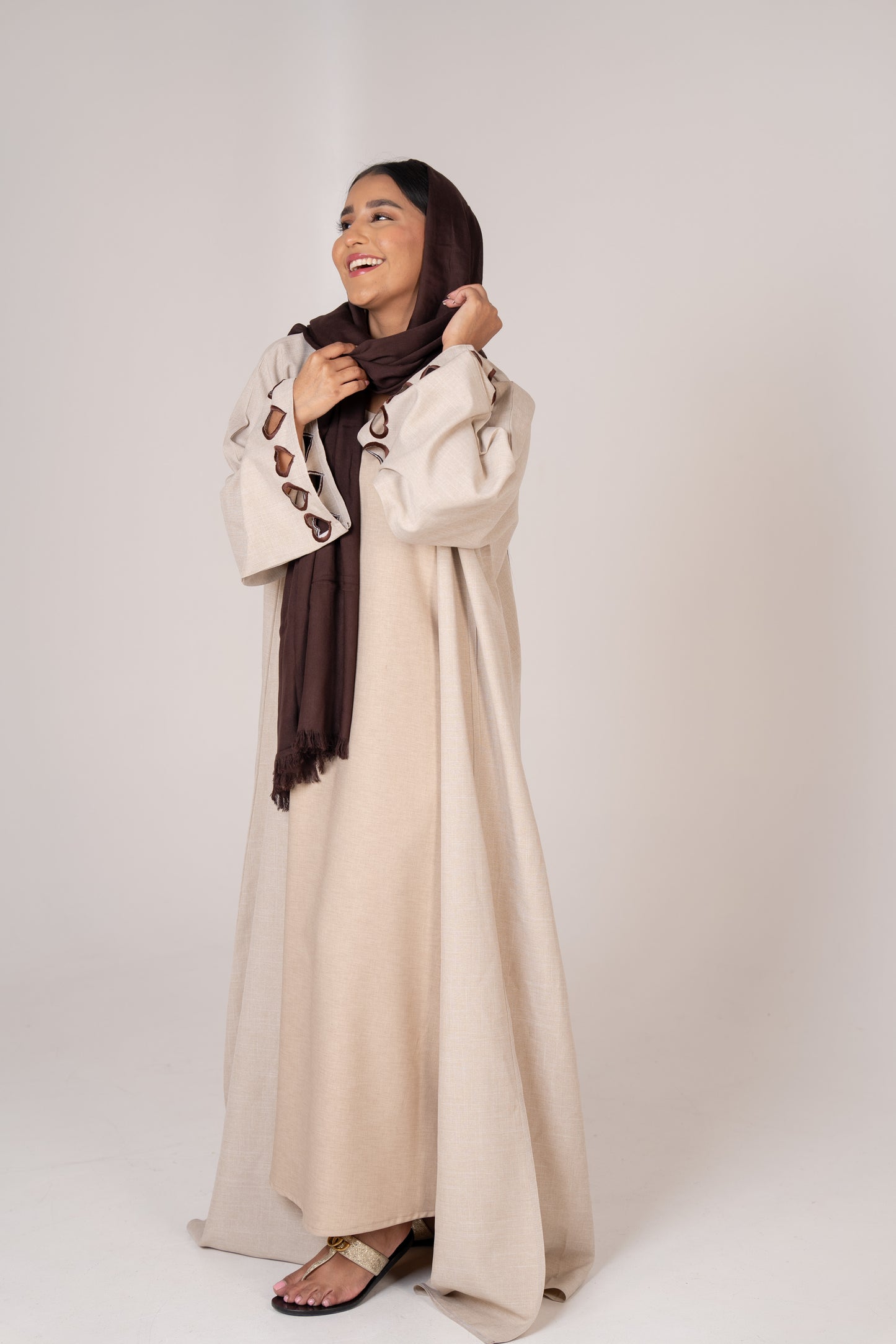 Linen Abaya with Heart Sleeve Accents