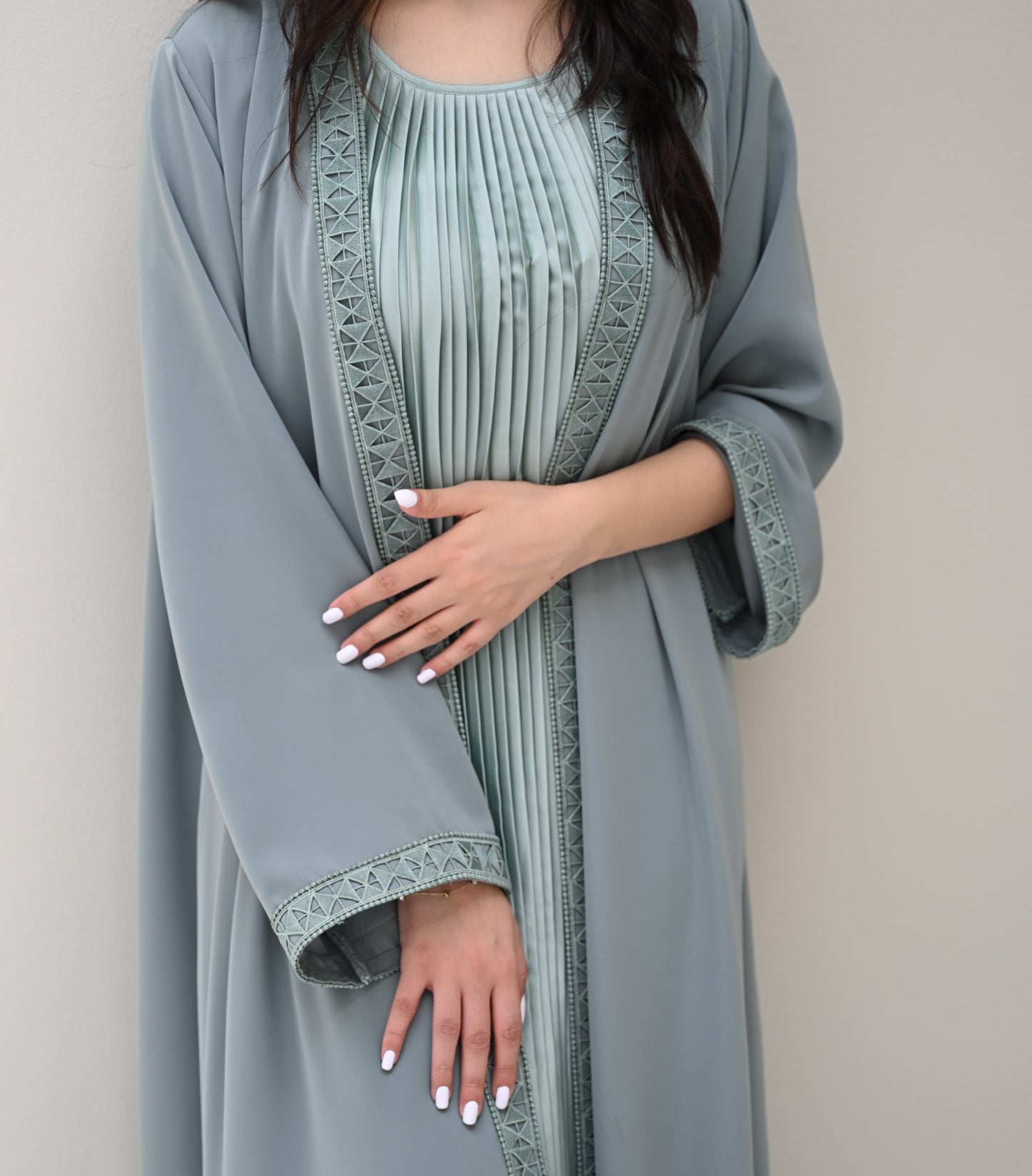 Green satin pleated inner